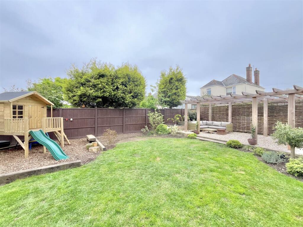 Enclosed Rear Garden