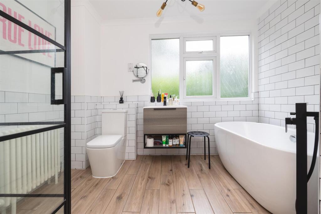 11 Loire Close, Ashby