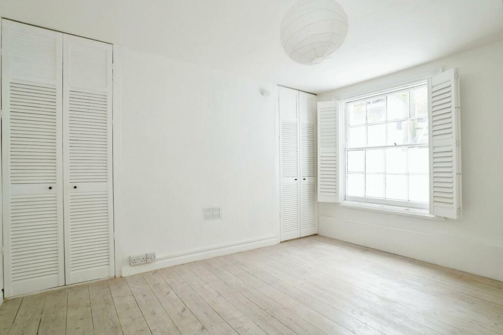 a2e8cb98-Bedroomnew.JPG
