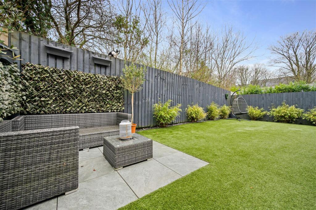 Rear Garden (4).jpg