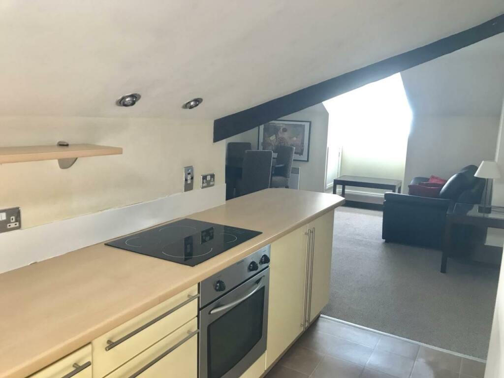 Kitchen.JPG