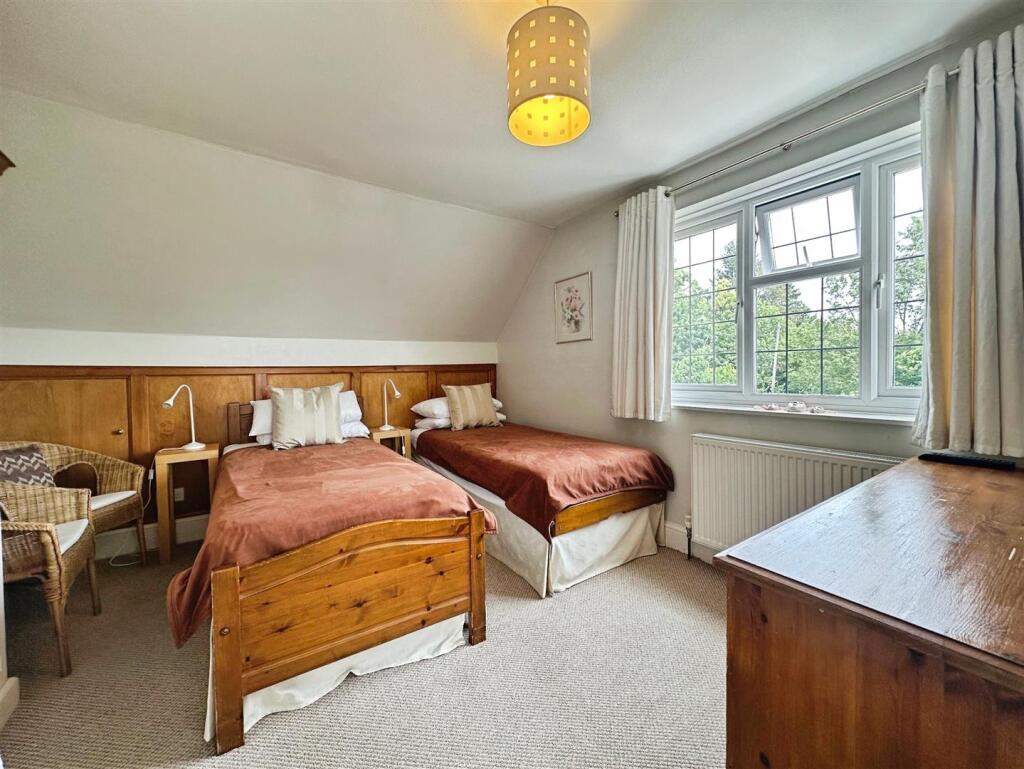 0d3bb4c5--4BE9-8EEA-BA38FCFD667D-29810-000027C0BA4