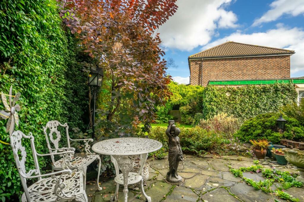 heworth hall drive (12 of 35).jpg