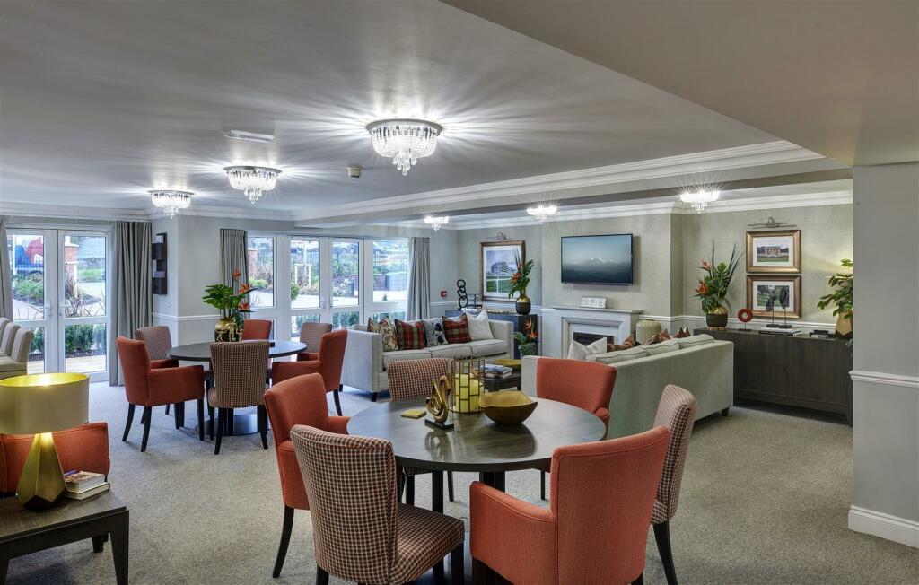 CRL_Stanley Lodge_04.03.22_Lounge 2.jpg