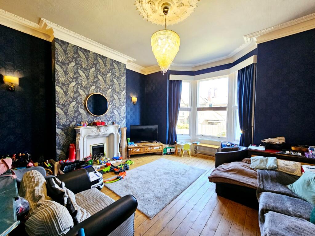 002c8aaa-477d-46d3-a10b-141e0fdac286