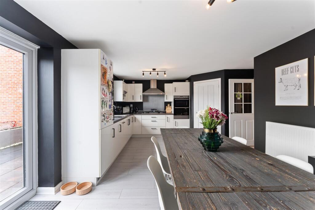 Kitchen Diner