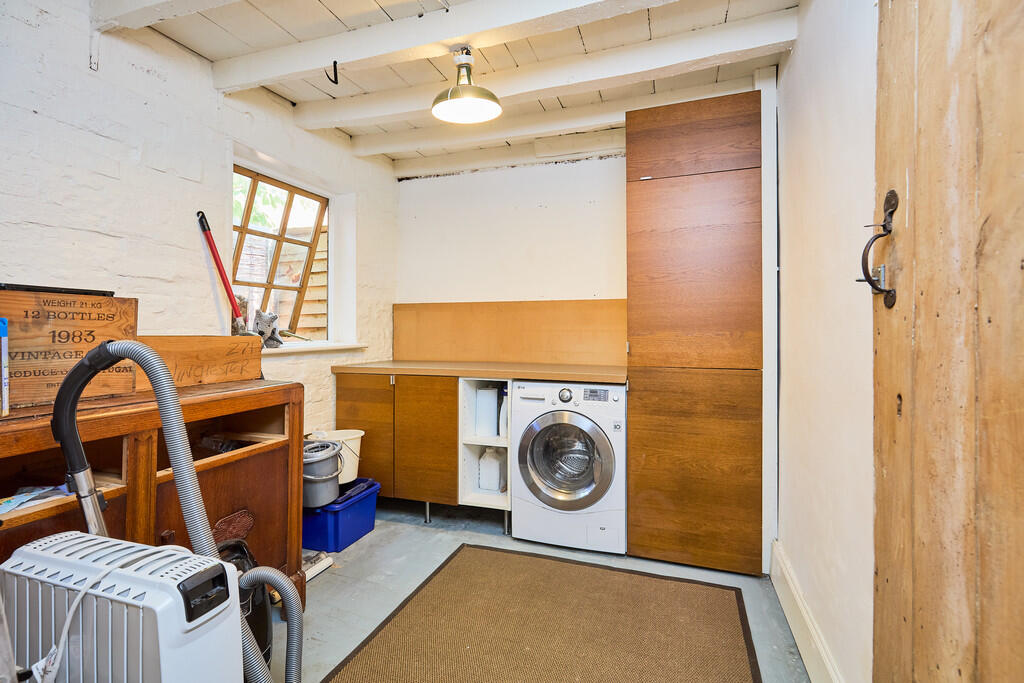 Edward Knight 202...