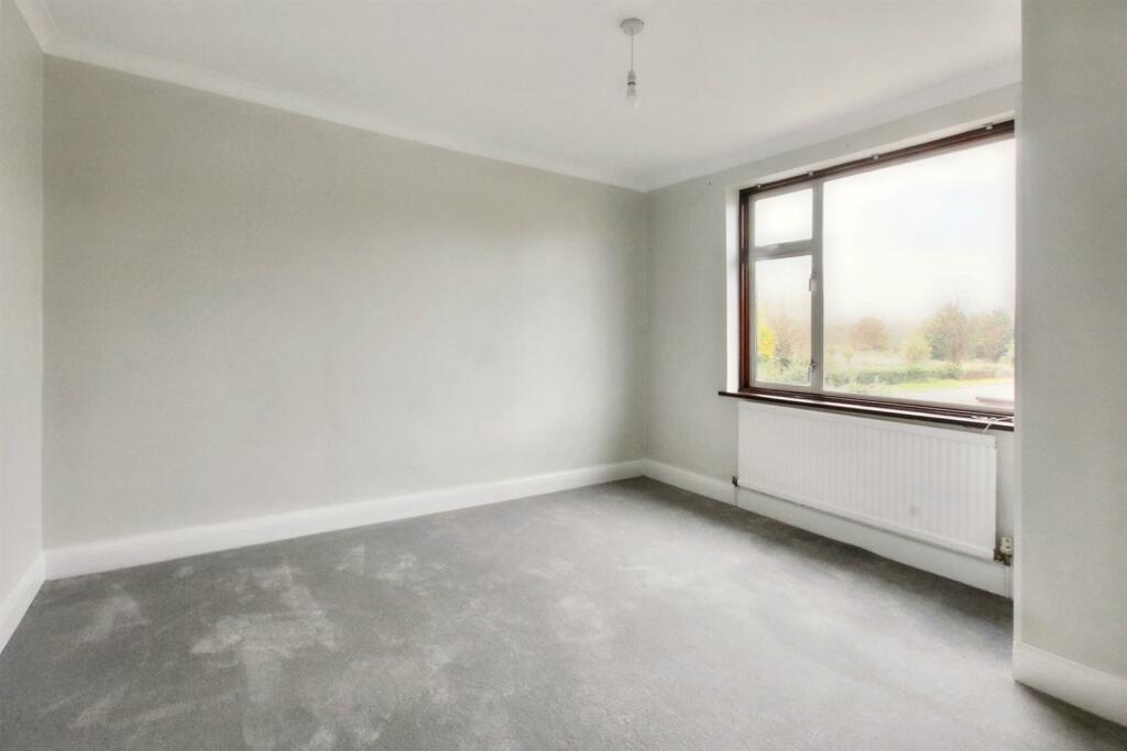 Bedroom 2.JPG
