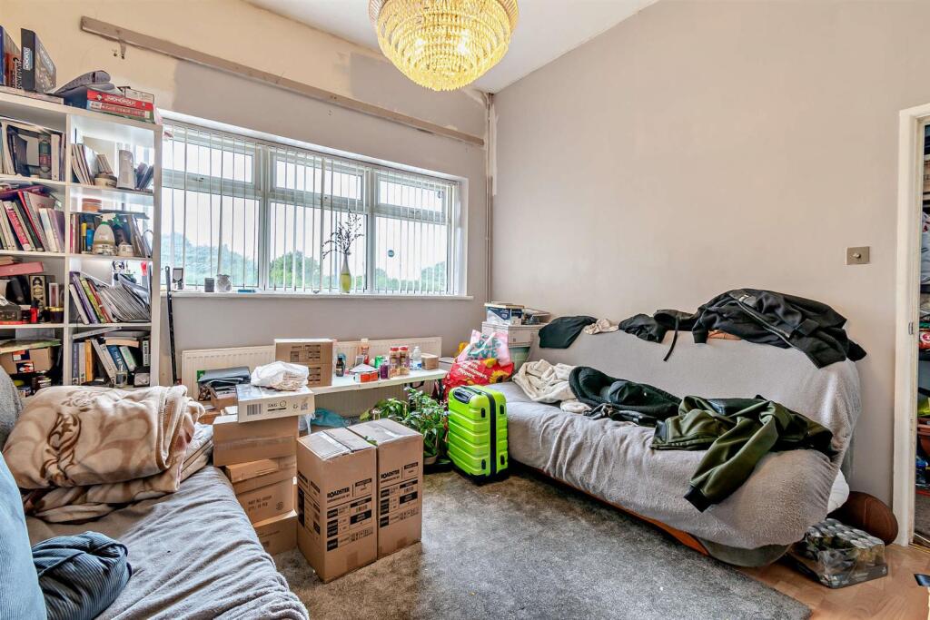 8650075-interior02-800.jpg