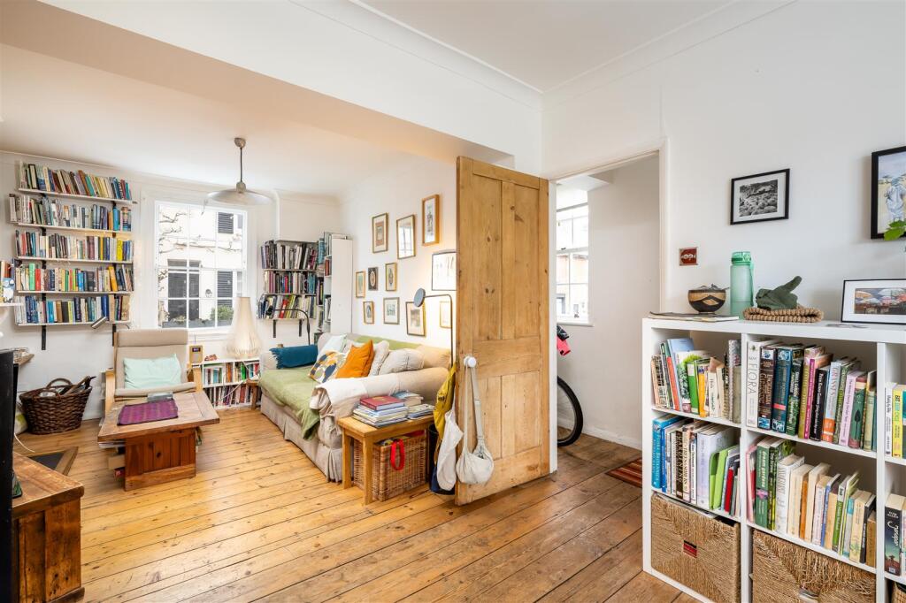 250204 - 10 New England Street, St Albans - 19.jpg