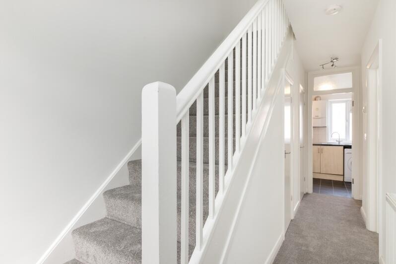 Seven Sisters Roa...