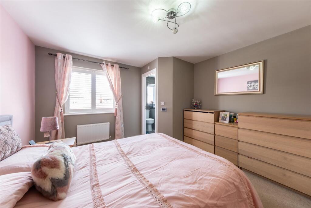 22 Wells Avenue-016.jpg