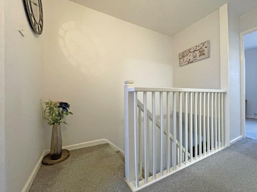 Dieppe Close 23 Landing.jpg