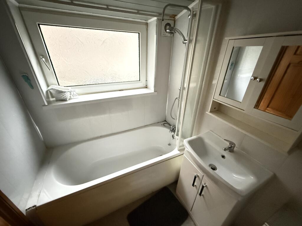 IMG 2330 T202512191155.jpg