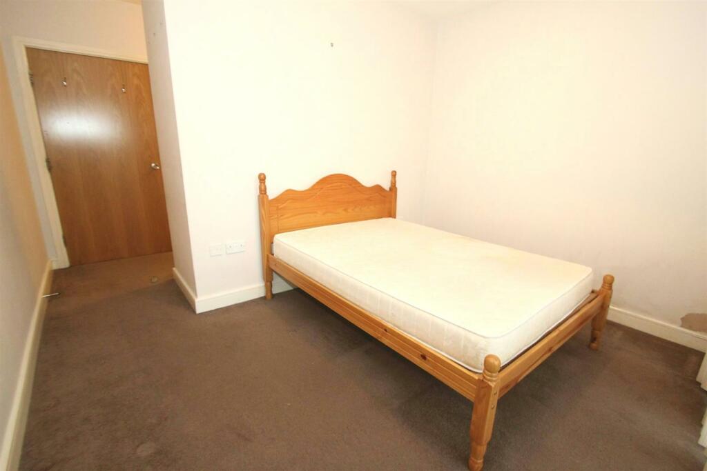 Bedroom 1 Aspect 2