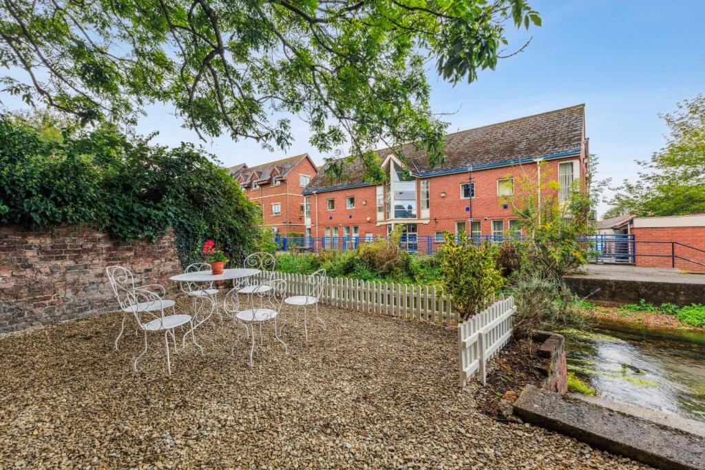 97693_81 Castle Street(33).jpg