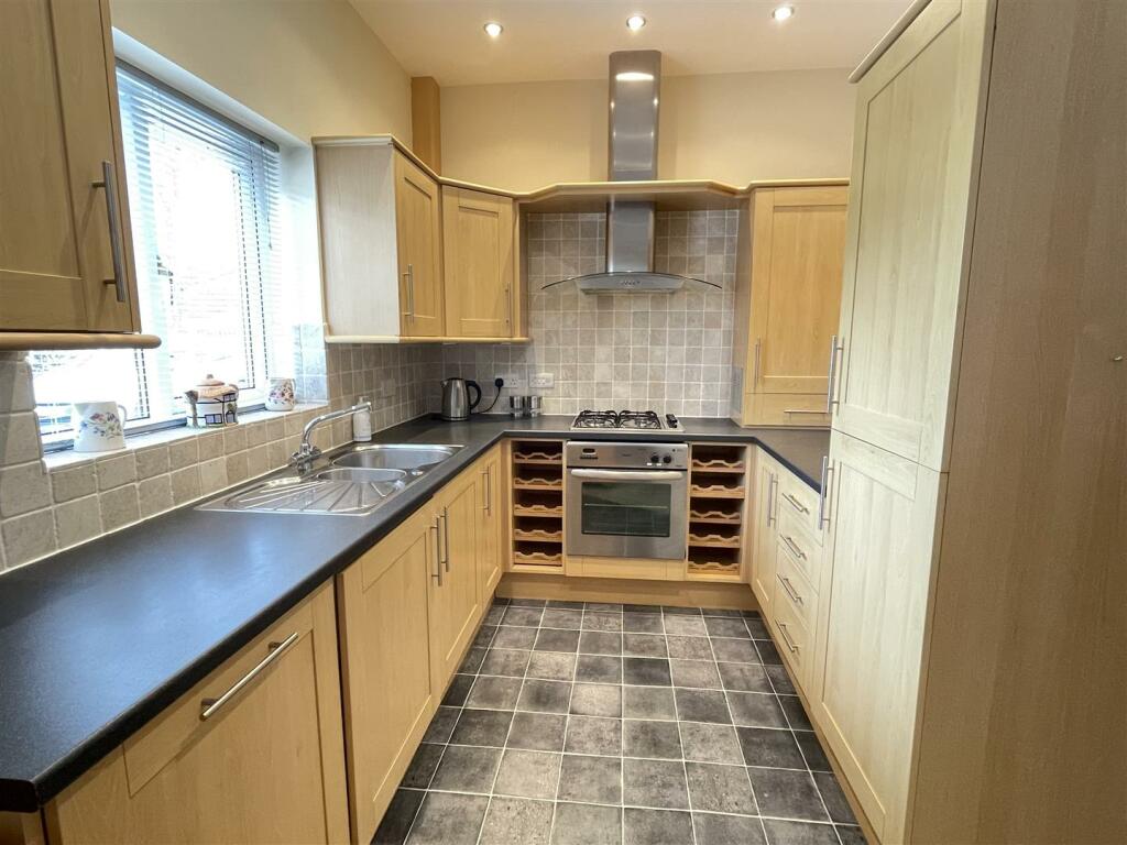 LIVING/KITCHEN/DINING