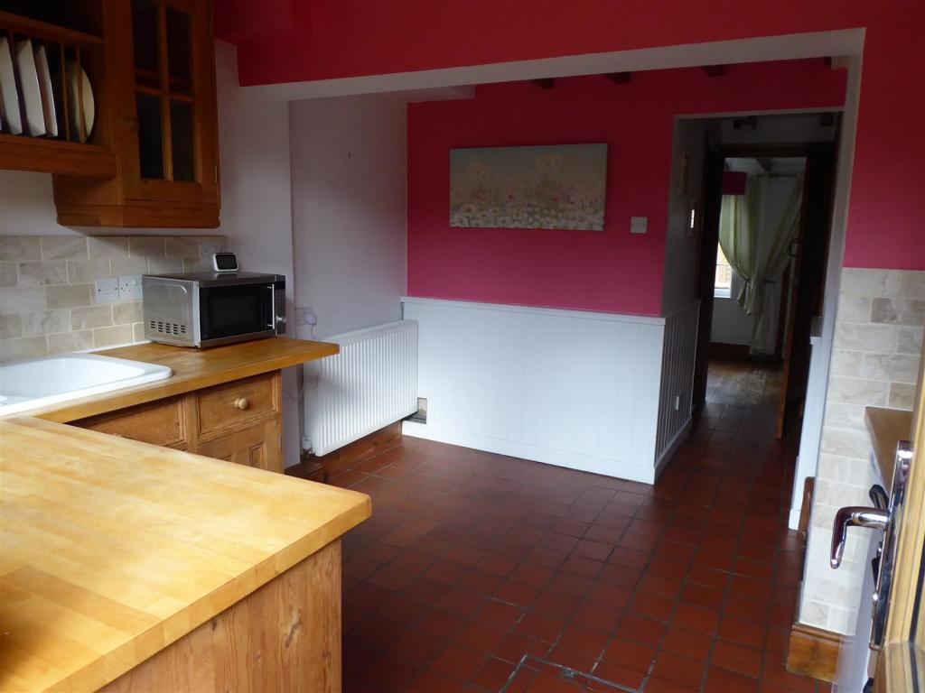 Dining kitchen