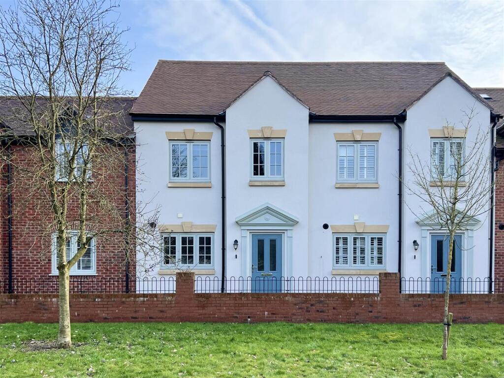 Bellamy Close Belbroughton 1.jpg