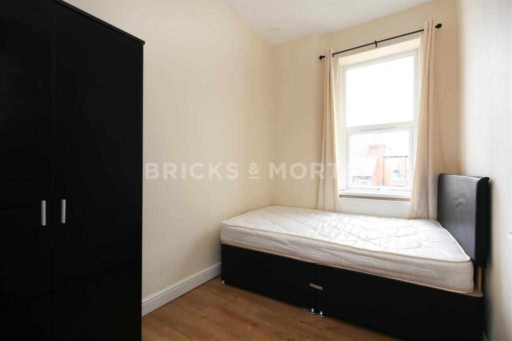 vrjUqW0w1rdH0oC_9-HAWHIIuuQ.jpg
