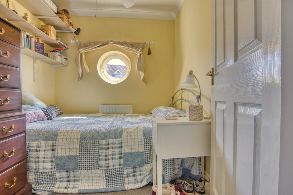 Ewemove Taunton - Graham Way (1)