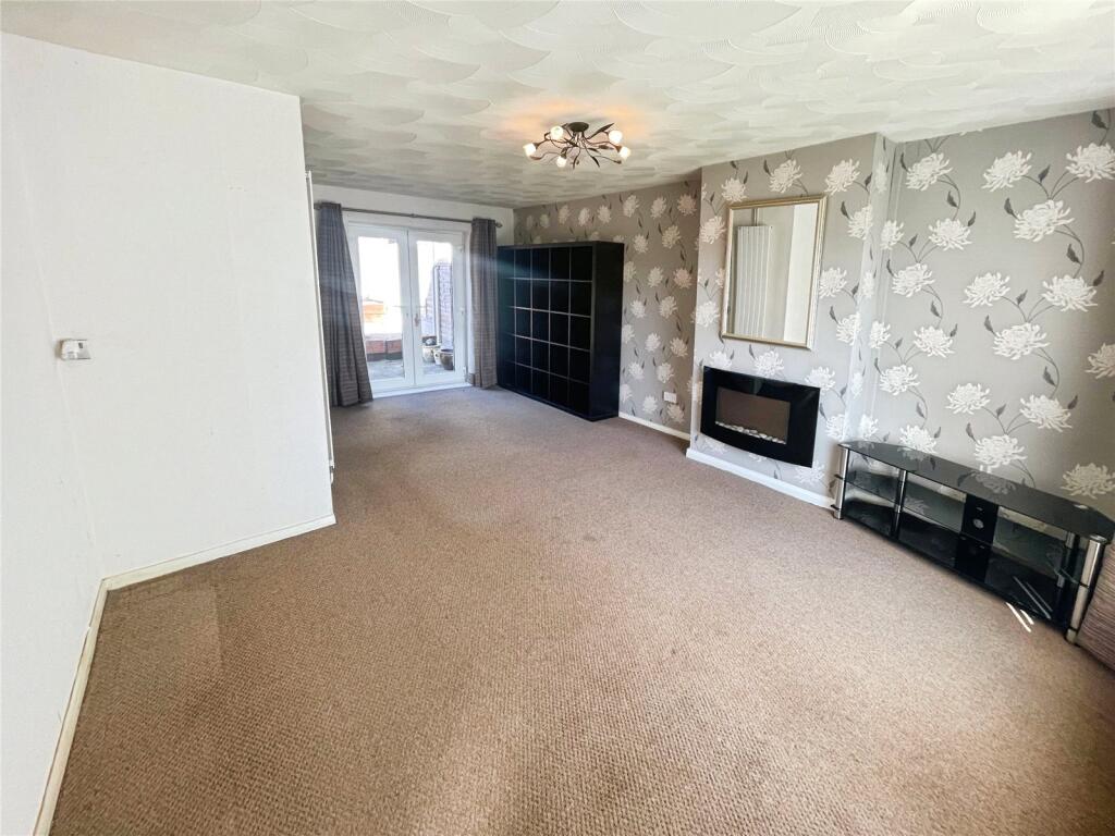 Lounge / Dining Room