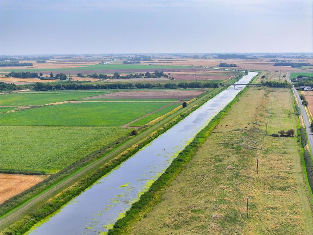 DJI_20250811122727_0021_D.JPG
