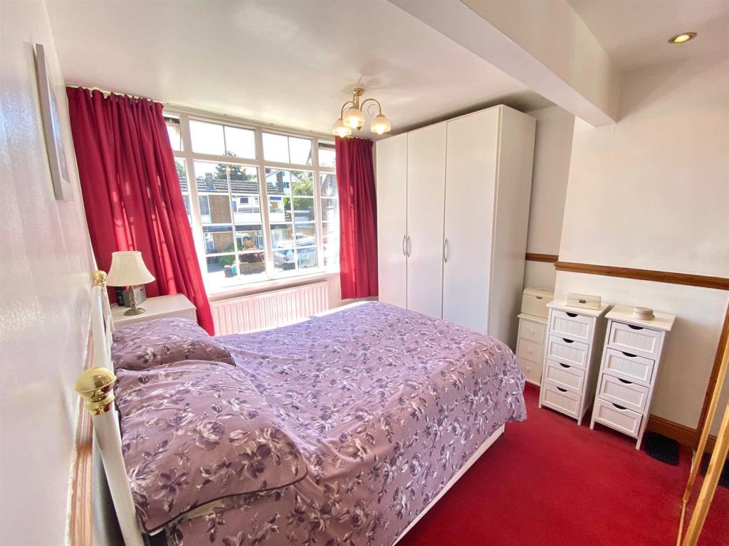 bedroom.jpg
