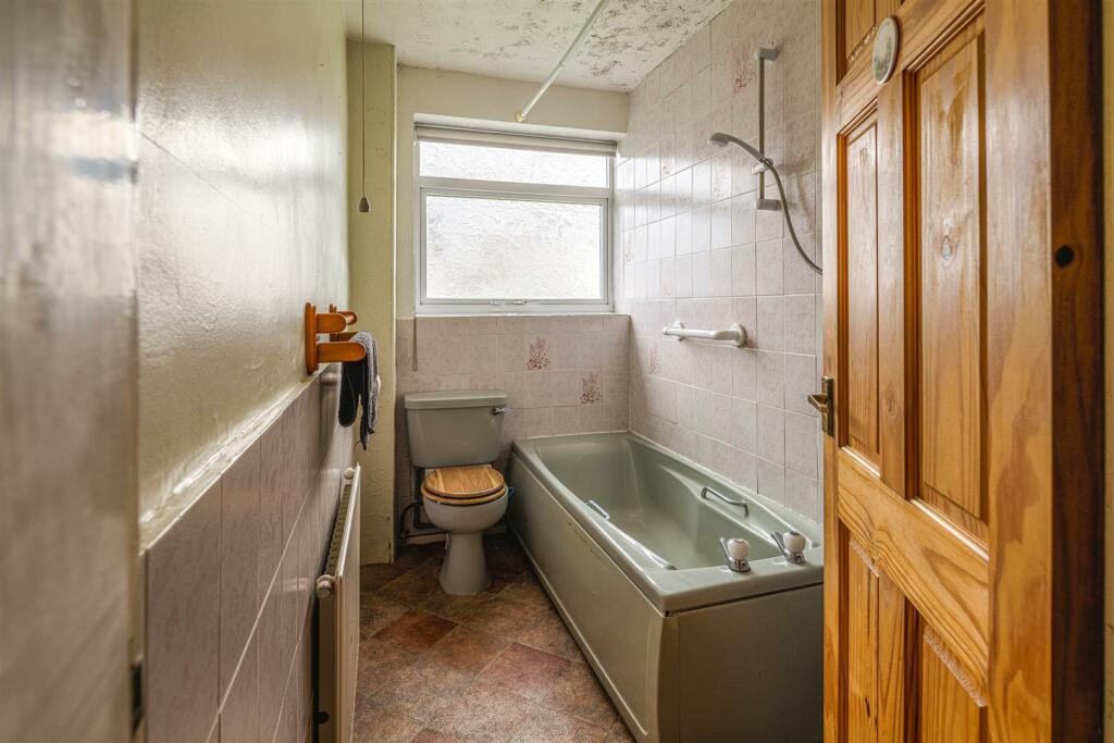 16_m_13small (Large).jpg