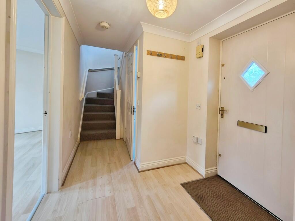 8cd286b5-10000295...