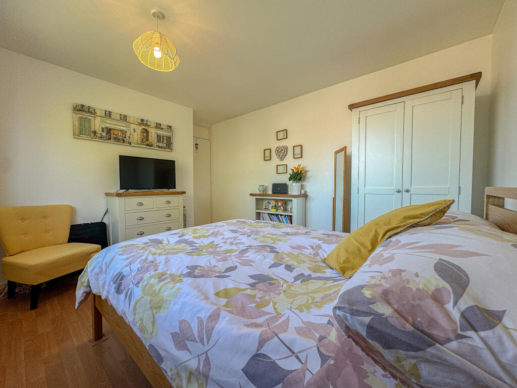 Bed 1 (2)