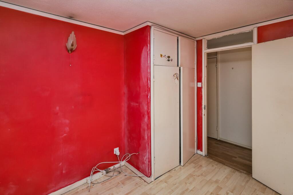 11 Whistler Walk, World's End Estate, Chelsea, London, SW10 0EP