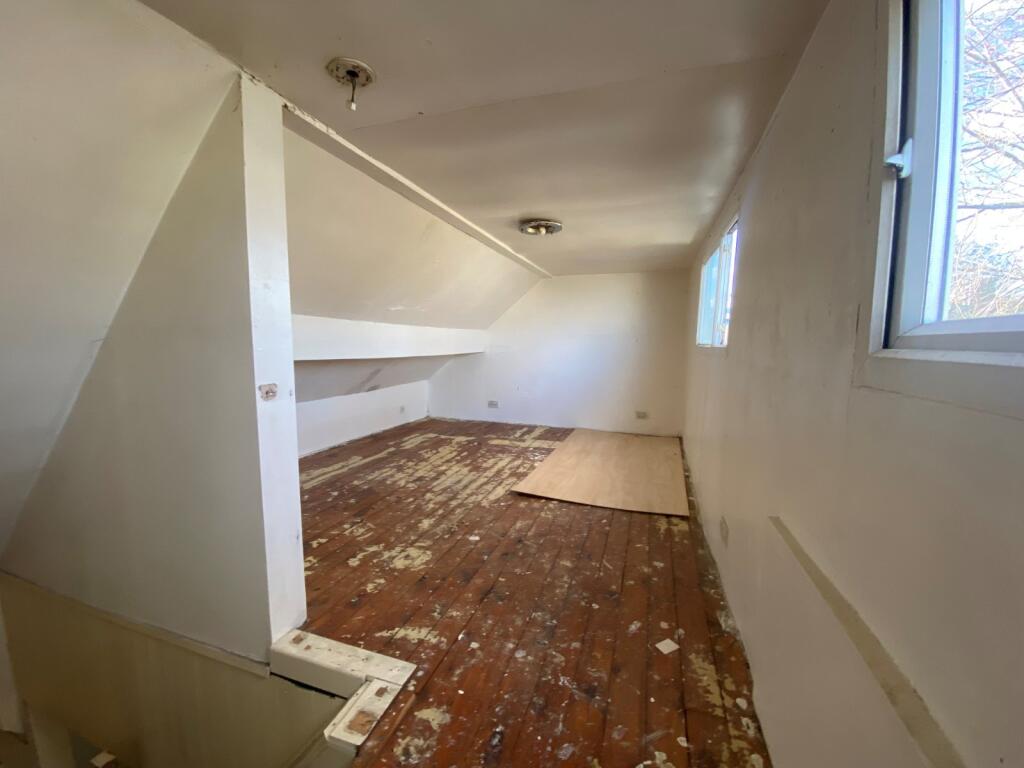 Landing/Bedroom