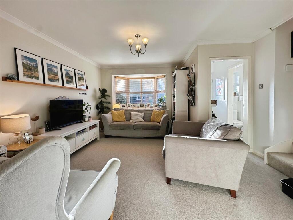 123842af-0-439F-B393-89FA418C5FDC-1210-000000320C0