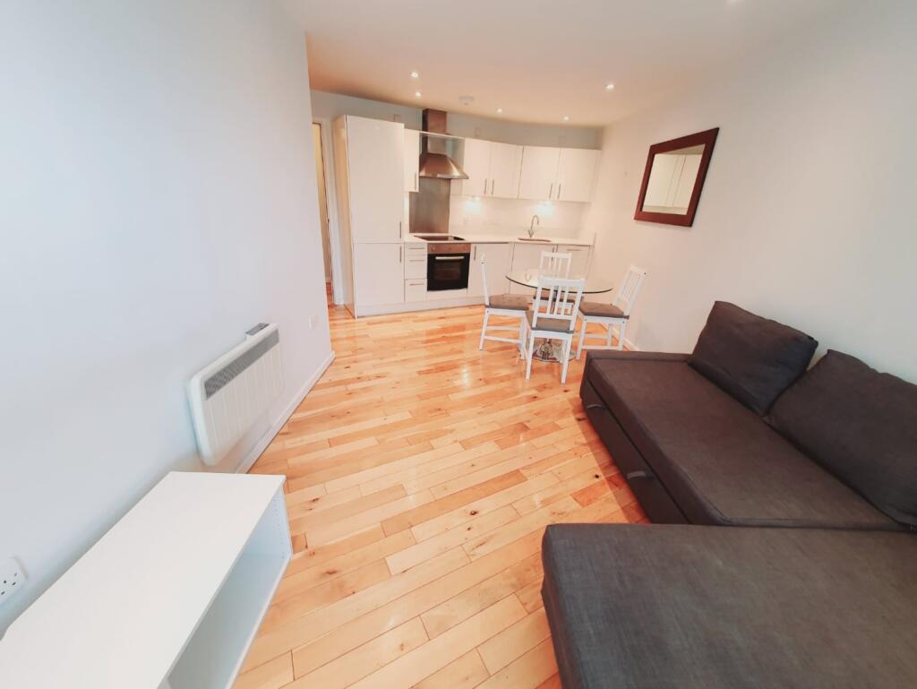 kitchen/living room