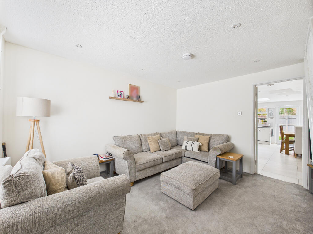 CAM01354G0-PR0578-STILL002