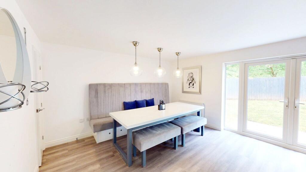 Dining/Kitchen