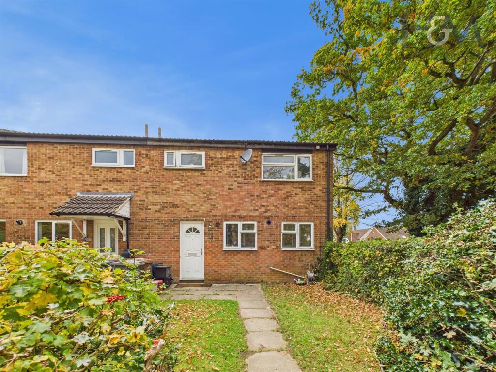 Balmoral Close, Stevenage