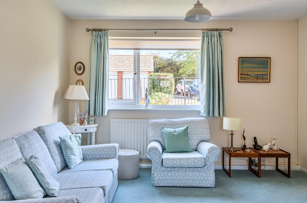 1372851-11-6900d4...