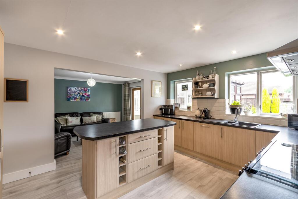 Open Plan Breakfast Kitchen