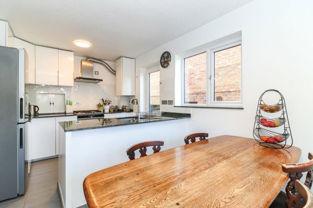 Kitchen/Breakfast