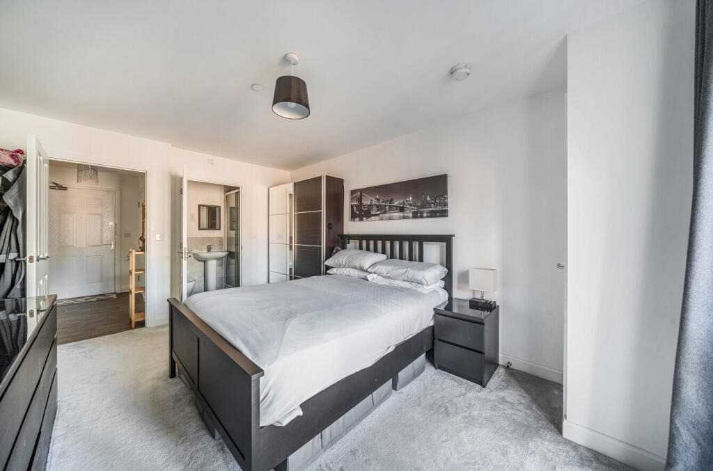 1348181-1-68bf051...