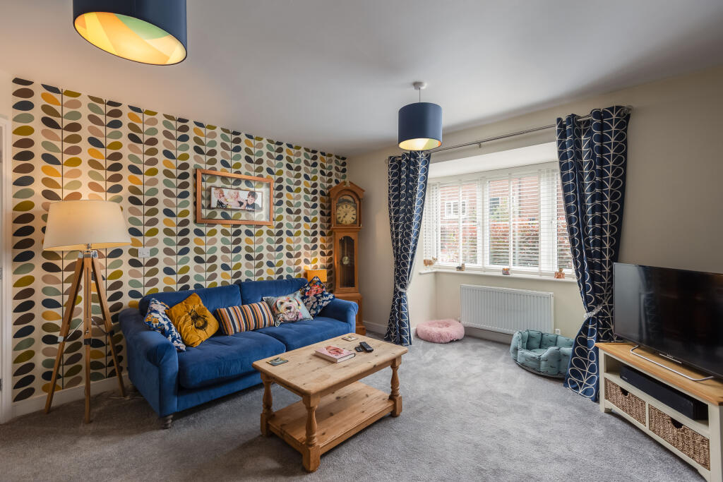 Headland Rise 16 Lounge-2