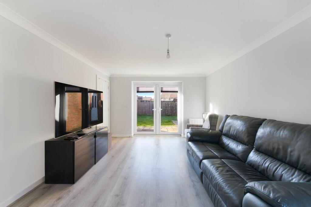 HAYTON CRESCENT,  5.jpg