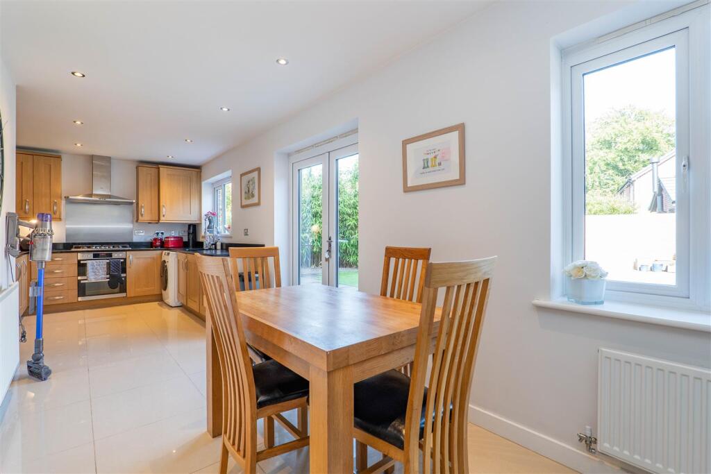 Kitchen/Diner/Snug