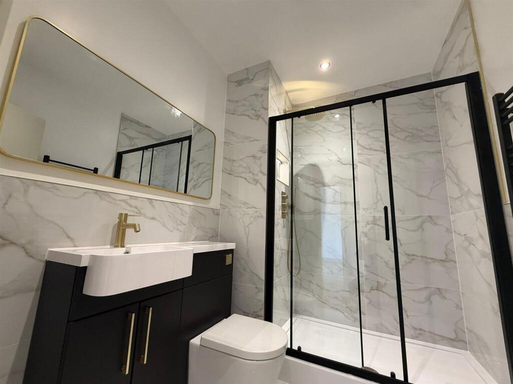 bathroom.jpeg