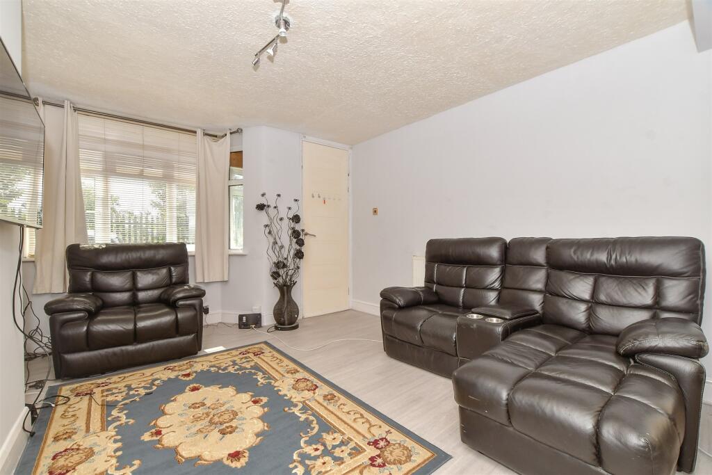 Lounge C