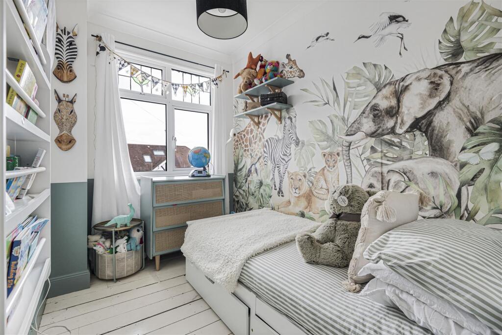BEDROOM 3