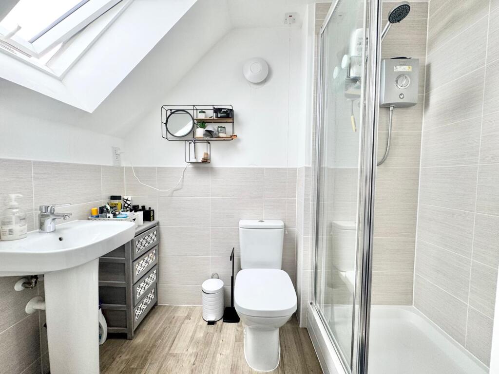 En-suite Bathroom