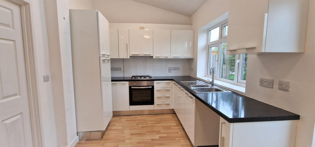 KITCHEN-DINER